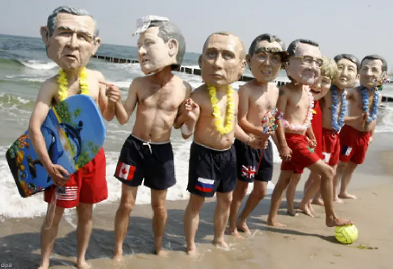 Den-Verdauungsspaziergang-zum-Strand-konnte-man-anschliessend-auch-fuer-einen-Sprung-ins-kalte-Wasser-nutzen-Wahlweise