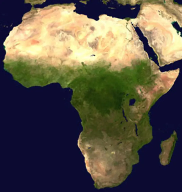 Zu-Afrika-dem-zweitgroessten-Kontinent-gehoert-fast-ein-Viertel-der-Landflaeche-der-Erde-Die-Sahara-teilt-den-Kontinent-in-das-hauptsaechlich-von-Arabern-bewohnte-Nordafrika-und-das-subsaharische-Schwarzafrika