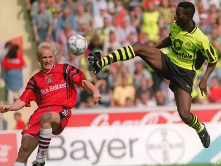 29-November-2000-Der-Dortmunder-Ibrahim-Tanko-wird-positiv-auf-THC-getestet-vier-Monate-Sperre-und-15-000-Mark-Geldbusse