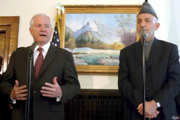 Seit-der-Verabschiedung-der-Verfassung-von-2004-ist-Afghanistan-eine-Islamische-Republik-mit-einem-praesidialen-Regierungssystem