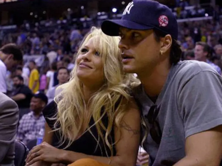 Ihre-Beziehung-zu-dem-schwedischen-Model-Marcus-Schenkenberg-hielt-ebenfalls-nicht-lange