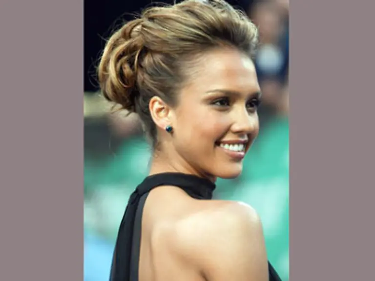 Jessica-Alba-ist-der-Name-der-Sin-City-Schauspielerin-und-die-Leser-des-Magazins-FHM-haben-sie-gewaehlt