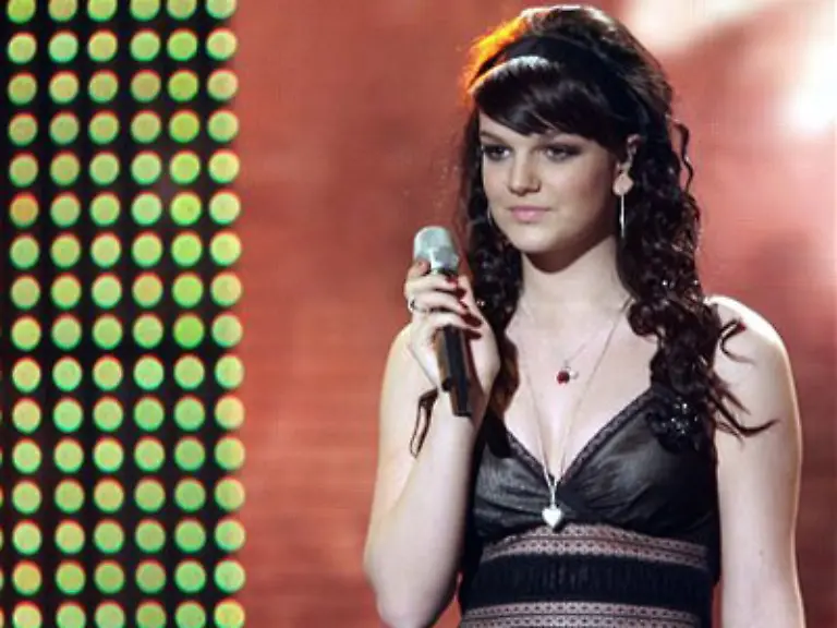 Lauren-Talbot-die-leicht-schraege-DSDS-Kandidatin-weckt-Beschuetzer-Instinke-Sie-ist-doch-erst-16-und-textet-eigene-Lieder