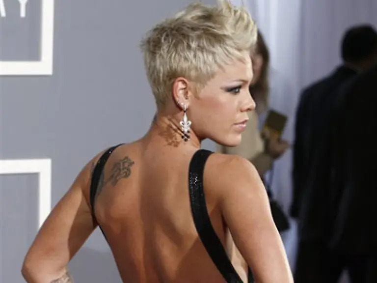 Im-April-widmete-Pink-George-W-Bush-ein-Lied-ueber-das-er-sich-wenig-gefreut-haben-duerfte-Darin-greift-sie-den-US-Praesidenten-wegen-seiner-Irak-Politik-an