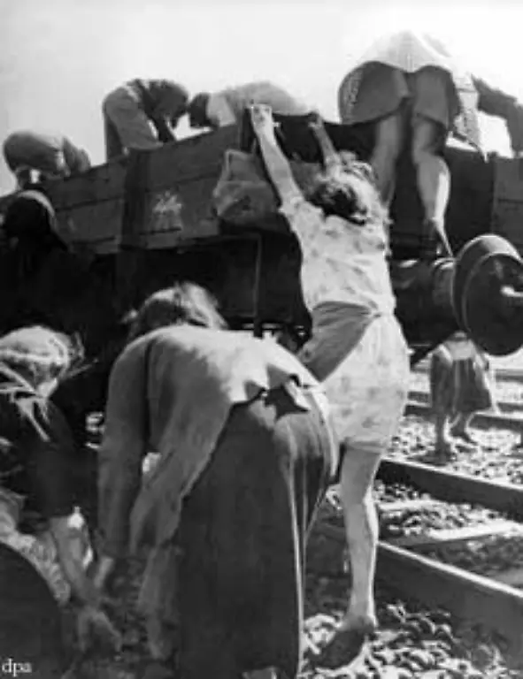 Den-groessten-Boom-erlebten-die-deutschen-Steinkohlezechen-nach-dem-Zweiten-Weltkrieg-und-insbesondere-in-der-Mitte-der-50er-Jahre