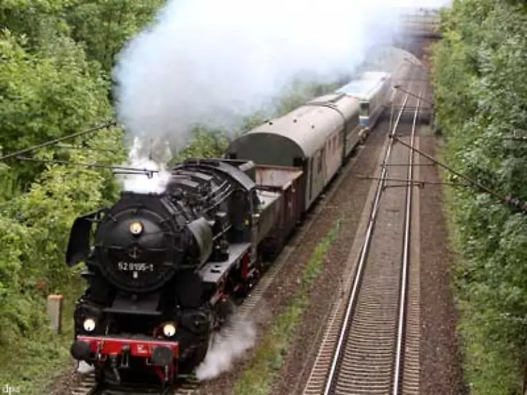 und-auch-die-Dampflok-ist-eher-etwas-fuer-Nostalgiker