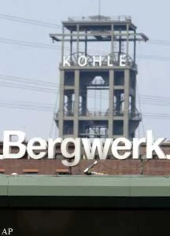 Im-Sommer-2008-soll-das-Bergwerk-Walsum-in-Duisburg