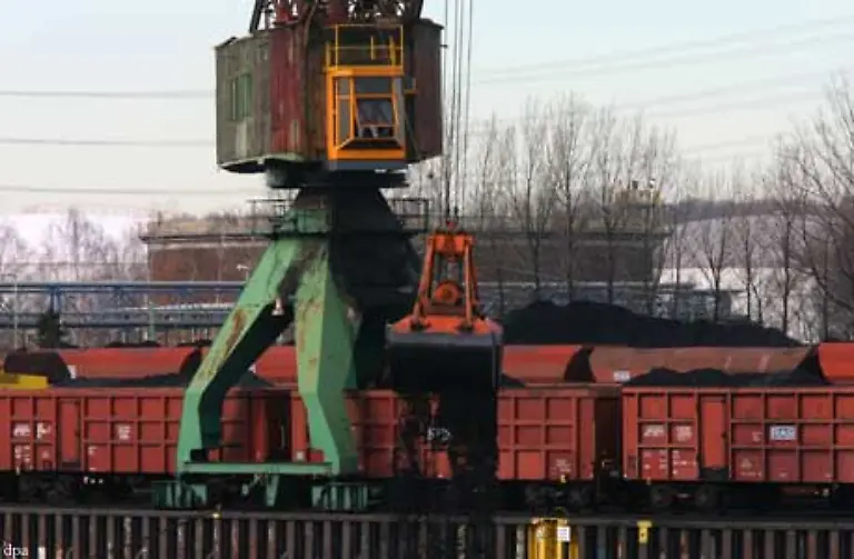 Auf-beiden-Feldern-hat-die-Importkohle-der-heimischen-Kohle-klar-den-Rang-abgelaufen