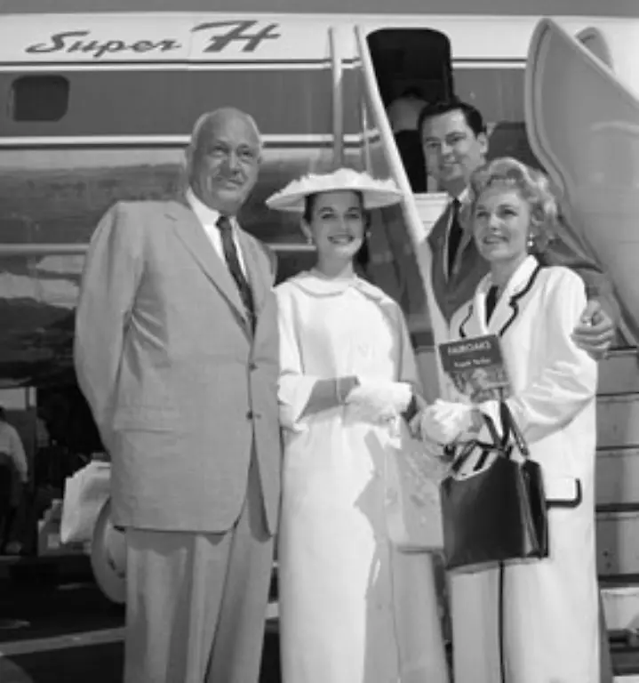 Conrad-Hilton-heiratet-dreimal-1925-Mary-Adelaide-Barron-1942-Zsa-Zsa-Gabor-und-1976-Mary-Frances-Mit-seiner-ersten-Frau-Barron-hat-er-die-Soehne-Conrad-Nicholson-Jr-1926-1969-William-Barron-1927-und-Eric-Michael-1932