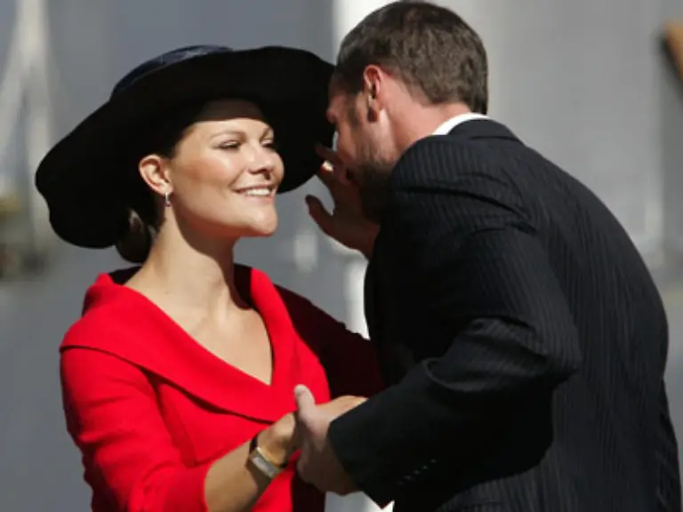 Ich-freue-mich-wenn-meine-Freunde-heiraten-hab-aber-selbst-keine-Eile-sagte-die-wahrscheinlich-kuenftige-Koenigin-von-Schweden