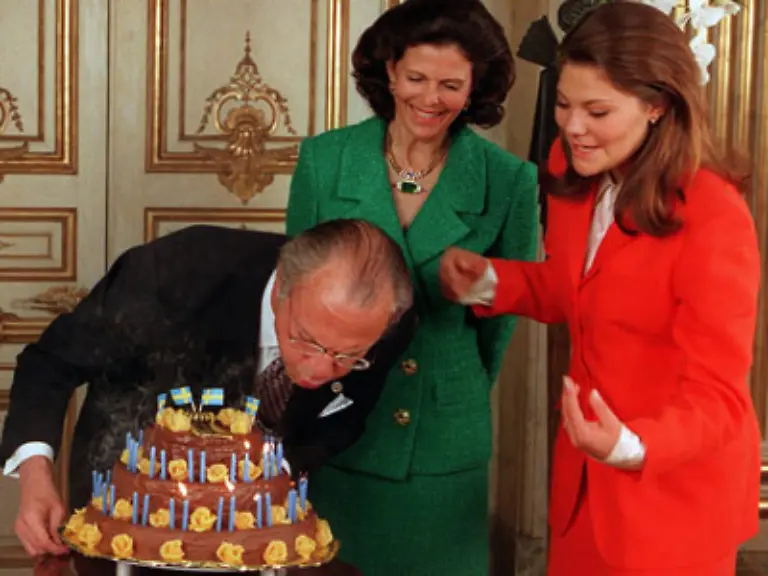 Zum-Geburtstag-am-Samstag