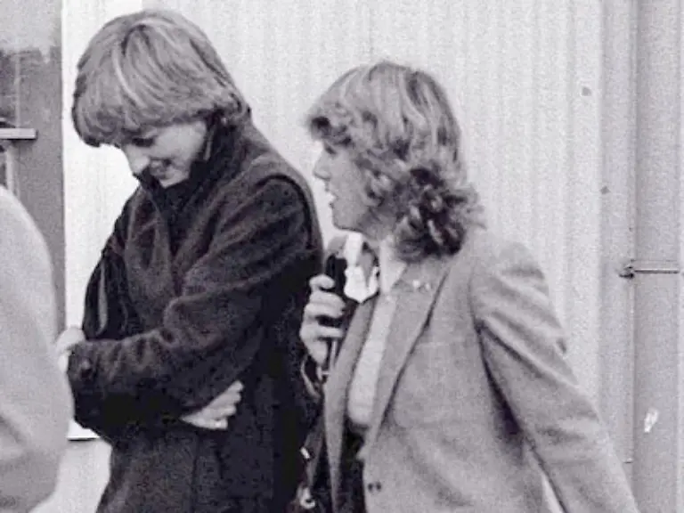 und-damit-die-Gegenspielerin-von-Diana-der-vergoetterten-Prinzessin-der-Herzen-bleiben