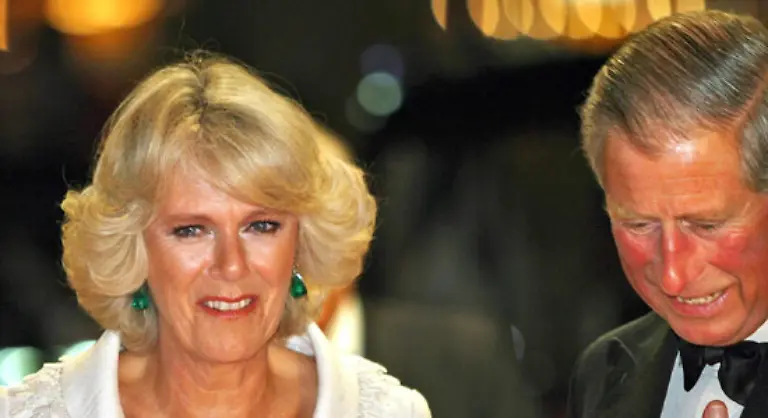 Doch-erst-nach-einer-katastrophalen-Ehe-und-einem-zermuerbenden-Rosenkrieg-mit-Diana-heiratete-er-im-April-2005-seine-grosse-Liebe