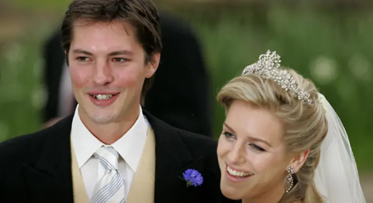 hier-Laura-bei-ihrer-Hochzeit