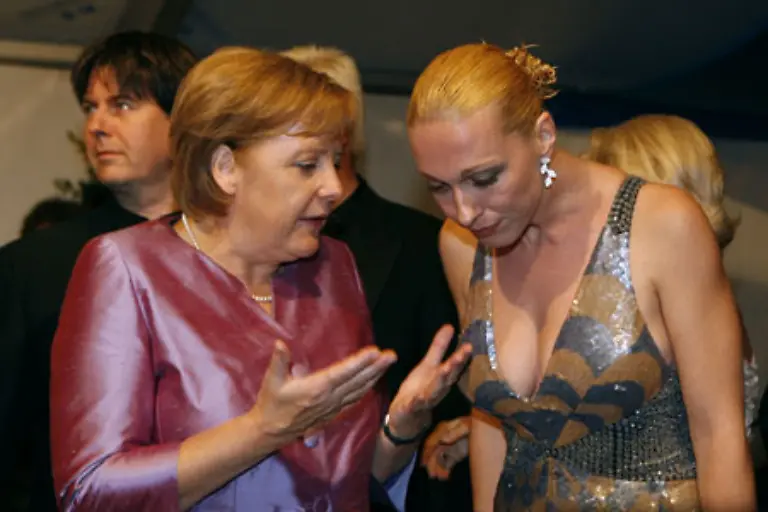 Was-Angela-der-Katharina-da-wohl-erklaert