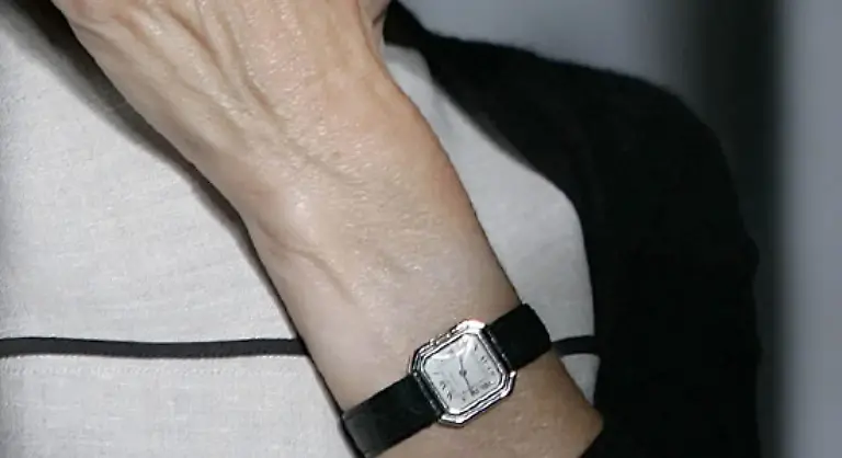 Die-damalige-Vogue-Chefin-fuegte-seinerzeit-hinzu-Wir-werfen-uns-nicht-vor-die-Untergrundbahn-meine-Liebe-Wenn-ueberhaupt-nehmen-wir-Schlaftabletten