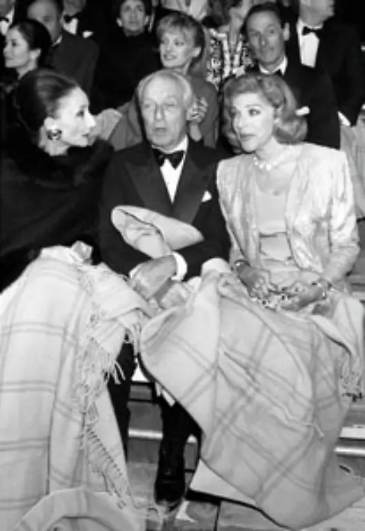 Doch-erst-Turnures-Nachfolger-der-junge-Rechtsanwalt-Cond-Nast-der-das-Blatt-1909-erwarb-machte-die-Vogue-zum-Inbegriff-von-Eleganz-und-Modekultur