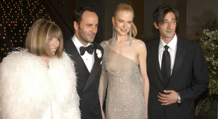 Gegenueber-den-verschiedenen-Laenderausgaben-des-Magazins-das-in-Frankreich-Grossbritannien-Italien-oder-auch-Deutschland-jeweils-anders-erscheint