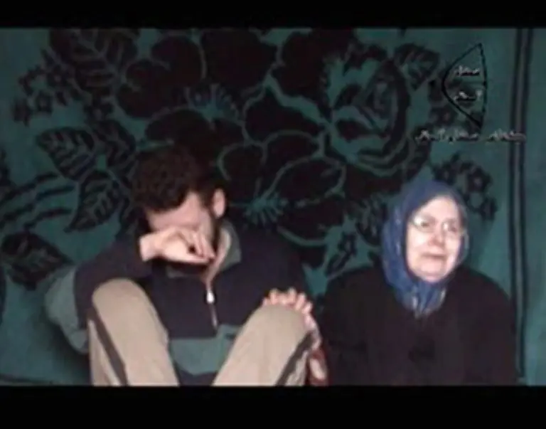 Am-6-Februar-2007-werden-im-Irak-die-61-jaehrige-Hannelore-Krause-und-ihr-20-jaehriger-Sohn-Sinan-verschleppt