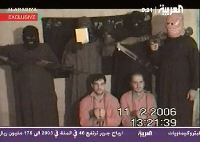 Irak-24-Januar-2006-Die-Leipziger-Ingenieure-Rene-Braeunlich-und-Thomas-Nitzschke-werden-im-Nord-Irak-verschleppt-Ihre-Entfuehrer-verlangen-ein-Ende-der-deutschen-Zusammenarbeit-mit-der-irakischen-Regierung-und-drohen-wiederholt-mit-ihrer-Ermordung