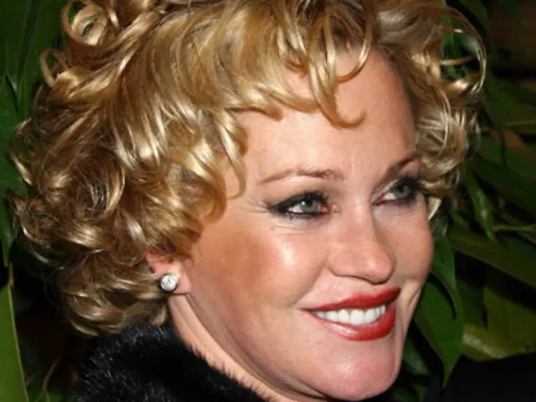 Und-was-machen-blonde-Sexbomben-so-den-ganzen-Tag