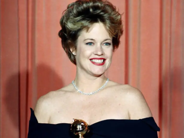 Sie-konnte-allerdings-nur-den-Globe-mit-nach-Hause-nehmen-Es-ist-grossartig-einen-Preis-zu-bekommen-aber-es-ist-schon-genug-nominiert-zu-sein