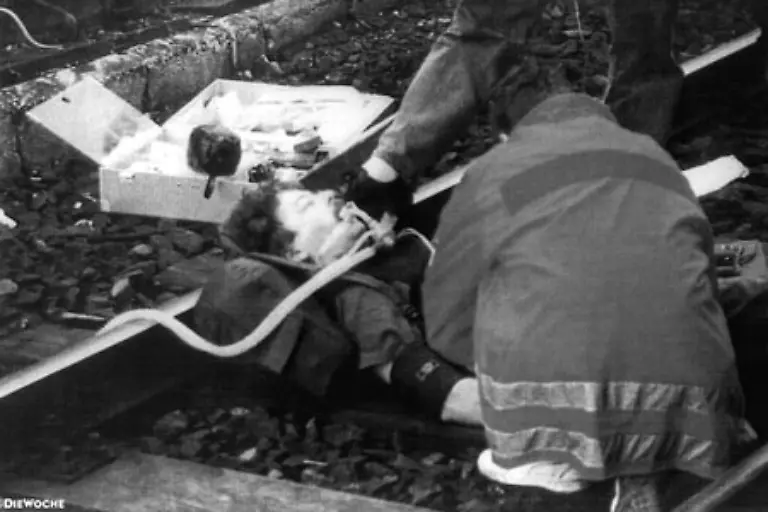 Grams-Foto-und-der-GSG-9-Kommissar-Michal-Newrzella-kommen-ums-Leben