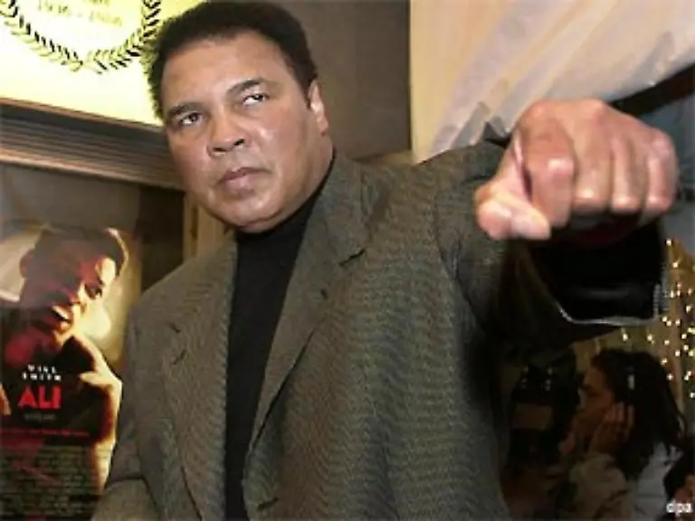 Sein-Punch-mit-links-war-gefuerchtet-Der-dreimalige-Schwergewichts-Weltmeister-Muhammad-Ali