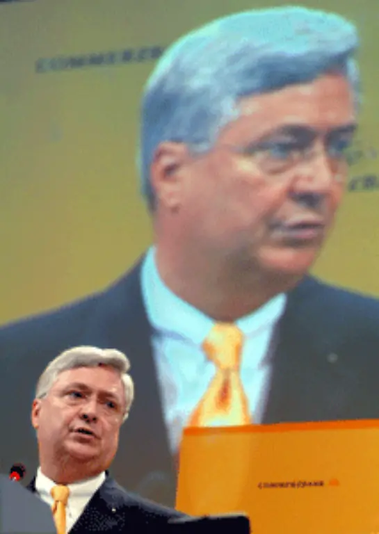 Commerzbank-Chef-Klaus-Peter-Mueller-3-8-Millionen-Euro