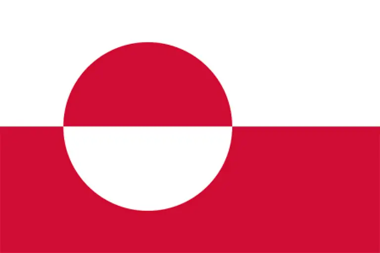 Denn-Groenland-im-Bild-die-Landesflagge-gehoert-zu-Daenemark-Innenpolitisch-ist-es-aber-komplett-unabhaengig