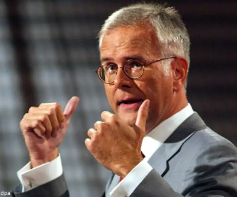 Sohn-einer-Kindergaertnerin-und-eines-Verwaltungsangestellten