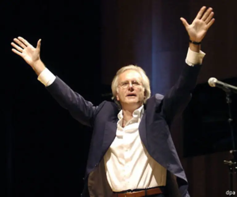 Wer-auf-der-Hoehe-sein-wollte-musste-abends-Schmidt-gesehen-haben