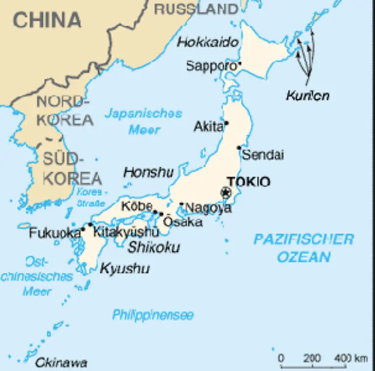 Japan-ist-eine-Inselkette-die-sich-entlang-der-Ostkueste-Asiens-erstreckt-Die-Hauptinseln-des-Landes-sind-Hokkaido-Honshu-Shikoku-und-Kyushu-Ausserdem-gehoeren-rund-3-000-kleinere-Inseln-zum-Land-dazu