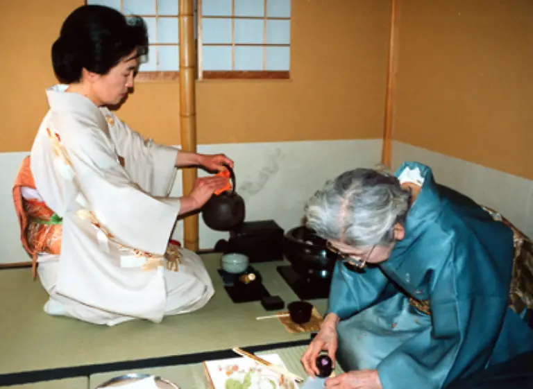 Harmonie-ist-in-Japan-ein-hohes-Gut-welches-angestrebt-und-geschuetzt-wird-Das-gilt-sowohl-fuer-den-oeffentlichen-als-auch-fuer-den-privaten-Raum