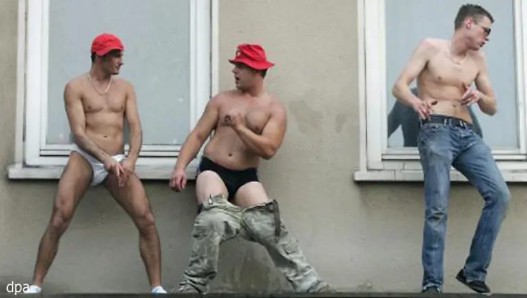 und-die-Hosen-runterzulassen