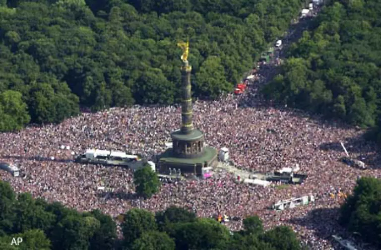 Das-eigentliche-Problem-war-dass-sich-die-Loveparade-Hasser-vom-Buergerverein-Hansaviertel-ein-ganzes-Wochenende-lang
