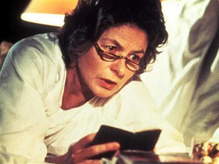 Sie-erklaerte-die-Geschichte-sei-ziemlich-traurig-und-koenne-es-vertragen-mit-ein-paar-Spaessen-aufgepeppt-zu-werden