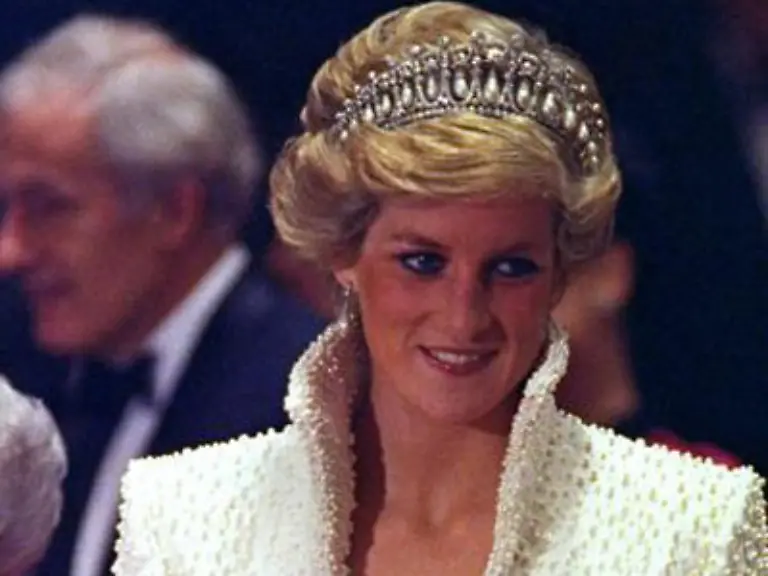 Prinzessin-der-Herzen-der-Begriff-wurde-in-diesen-Stunden-gepraegt-Tony-Blair-sprach-aus-was-alle-dachten