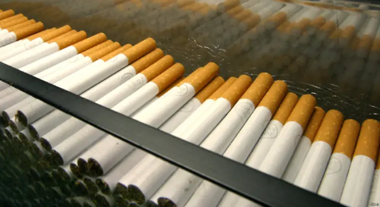 Viele-Schaeden-die-beim-Rauchen-entstehen-sind-unumkehrbar-Darum-ist-noch-besser-als-aufzuhoeren-gar-nicht-erst-mit-dem-Rauchen-beginnen