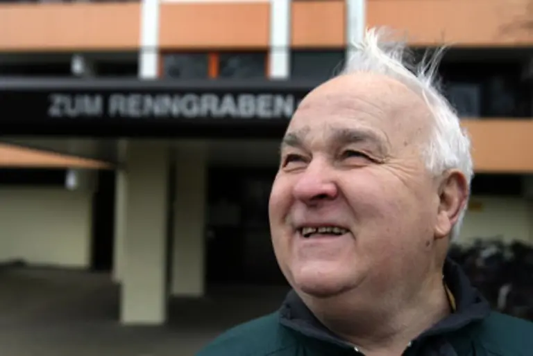 Hanns-Martin-Schleyer-koennte-noch-leben-bedauert-der-fruehere-Polizeibeamte-Ferdinand-Schmitt-Er-hatte-einen-Hinweis-auf-die-Wohnung-am-Renngraben-gegeben-in-der-die-Terroristen-den-Arbeitgeberpraesidenten-vor-30-Jahren-gefangen-hielten