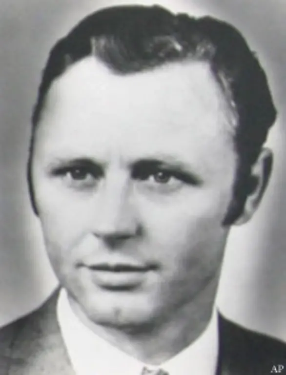 und-der-Justizhauptwachtmeister-Georg-Wurster