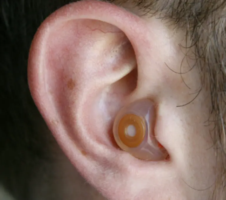 Das-Ohr-gehoert-zum-Hoersinn