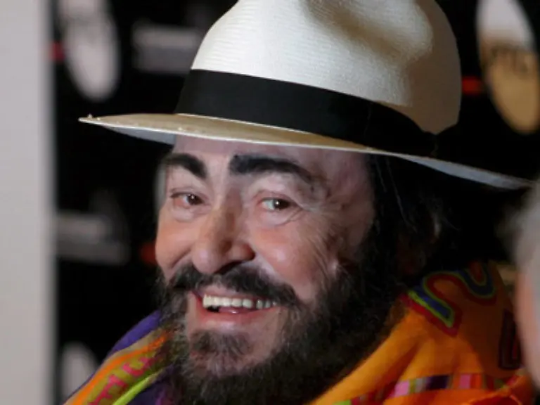 Im-vergangenen-Jahr-schliesslich-wurde-bei-dem-Tenor-Bauchspeicheldruesenkrebs-diagnostiziert-Bei-einer-Operation-in-New-York-wurde-ihm-der-Tumor-zwar-von-Spezialisten-entfernt-der-Saenger-erholte-sich-jedoch-anschliessend-nicht-mehr