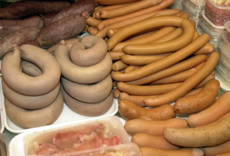 Ohne-den-Geruchssinn-schmeckt-unser-Essen-nach-nichts-Die-meisten-Eindruecke-die-wir-schmecken-liefert-in-Wirklichkeit-unsere-Nase