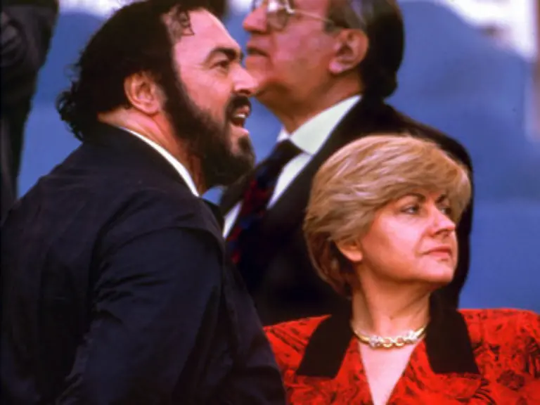 Nach-der-Scheidung-von-seiner-Ehefrau-Adua