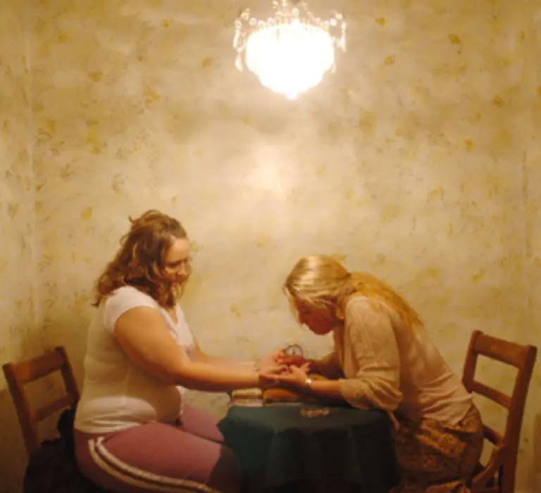 Als-7-Sinn-oder-aussersinnliche-Wahrnehmung-werden-Dinge-bezeichnet-die-anscheinend-nicht-mehr-mit-den-Sinnesorganen-aufgenommen-werden-koennen