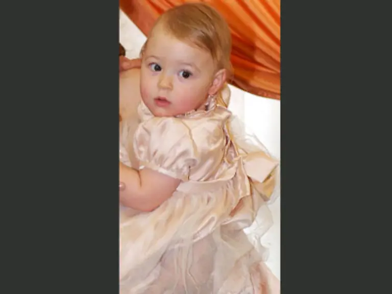 Dem-kleinen-Maedchen-hat-der-Saenger-zuletzt-den-Titelsong-des-Popalbums-Ti-adoro-gewidmet