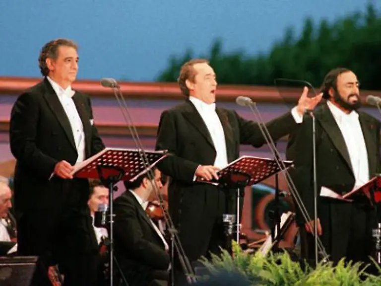 Er-habe-die-Oper-auch-den-Menschen-naeher-gebracht-die-sonst-vielleicht-nie-der-klassischen-Musik-begegnet-waeren-Indem-er-das-tat-machte-er-ihr-Leben-reicher-Das-wird-sein-Erbe-sein