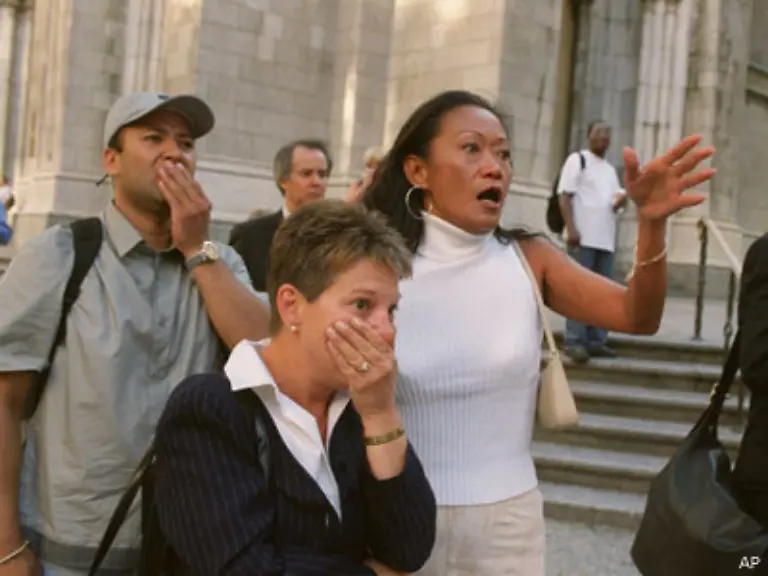 Die-Menschen-in-Manhattan-koennen-nicht-fassen-was-passiert-ist