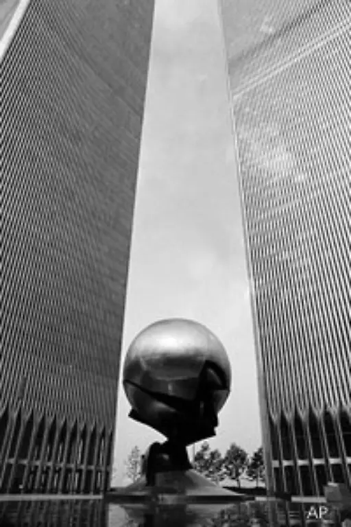 Das-WTC-besitzt-eine-eigene-Postleitzahl-Sie-lautet-10-048-NY